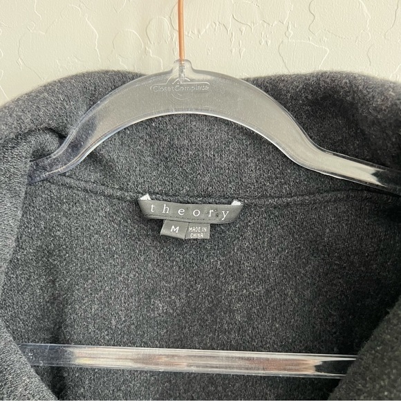 Theory Women’s Sheena Belted Jacket Wide Collar Wool Blend Buttons Gray Medium - Picture 4 of 7